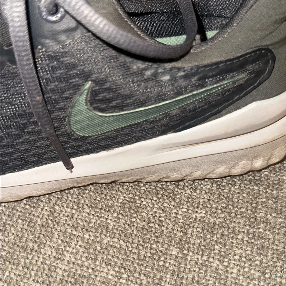 Nike Renew Shoe